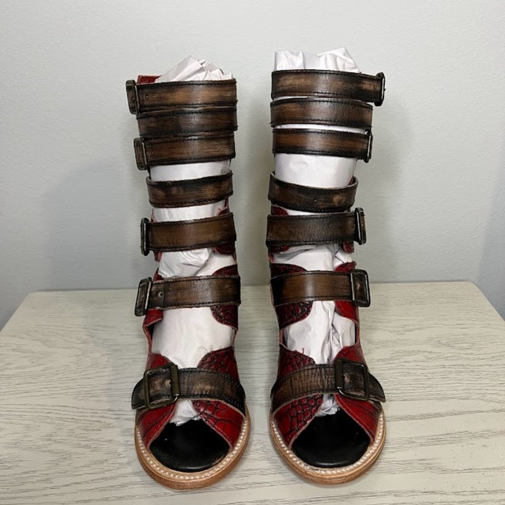 BNIB Freebird Bond Red Croco Size 9